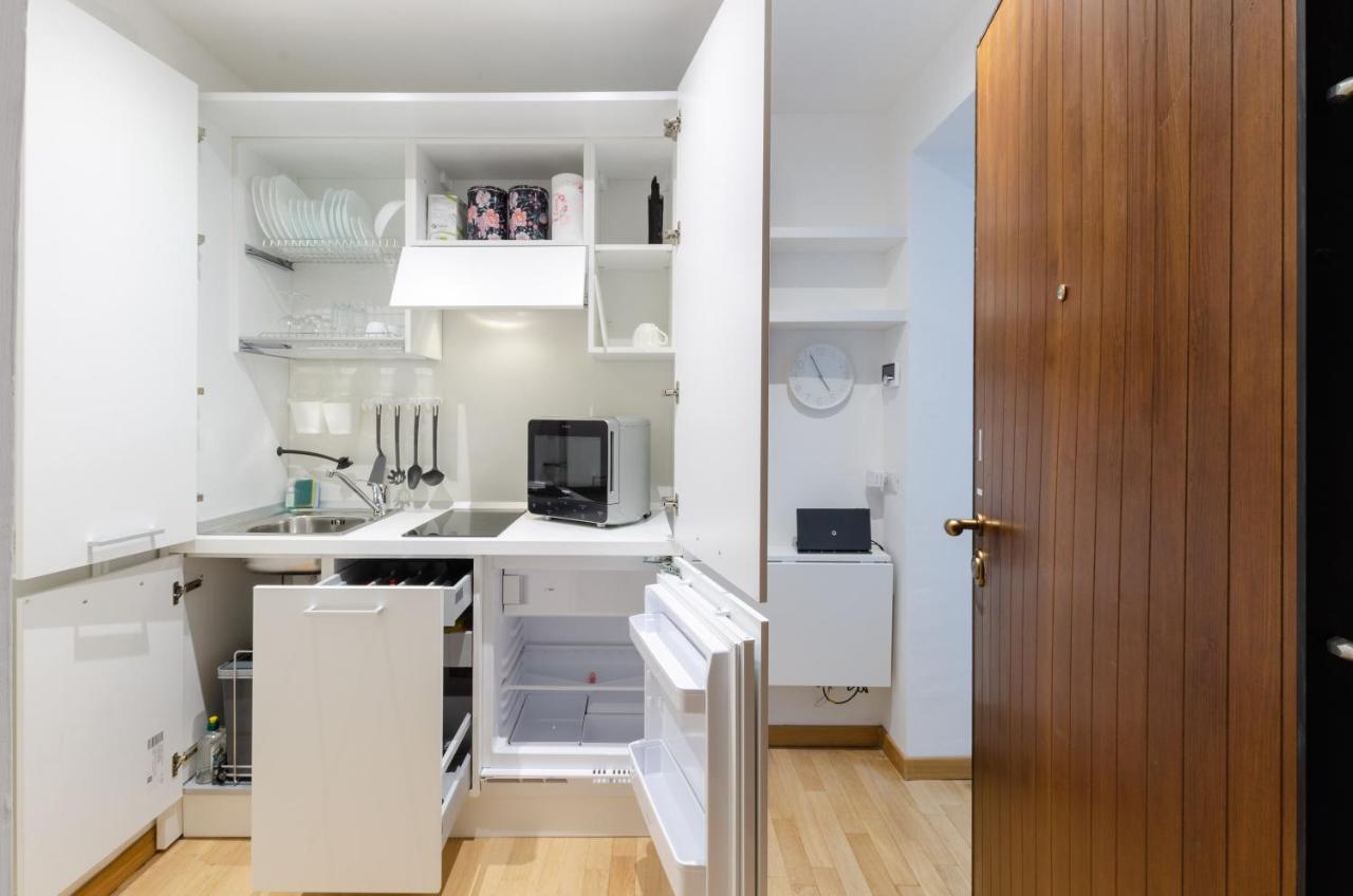 Design Apartment - Spadolini, Campus Bocconi ミラノ エクステリア 写真